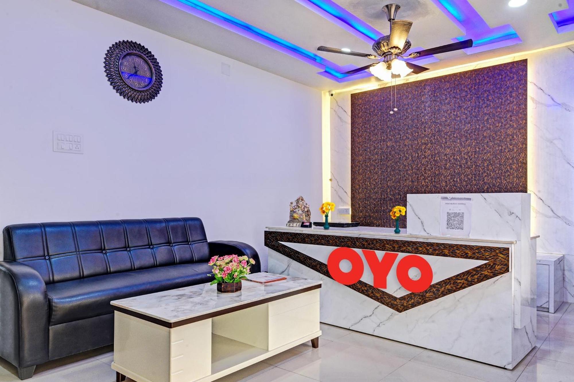 Super Oyo Hotel O Aura Hotel Rajdhani Residency รานจี ภายนอก รูปภาพ