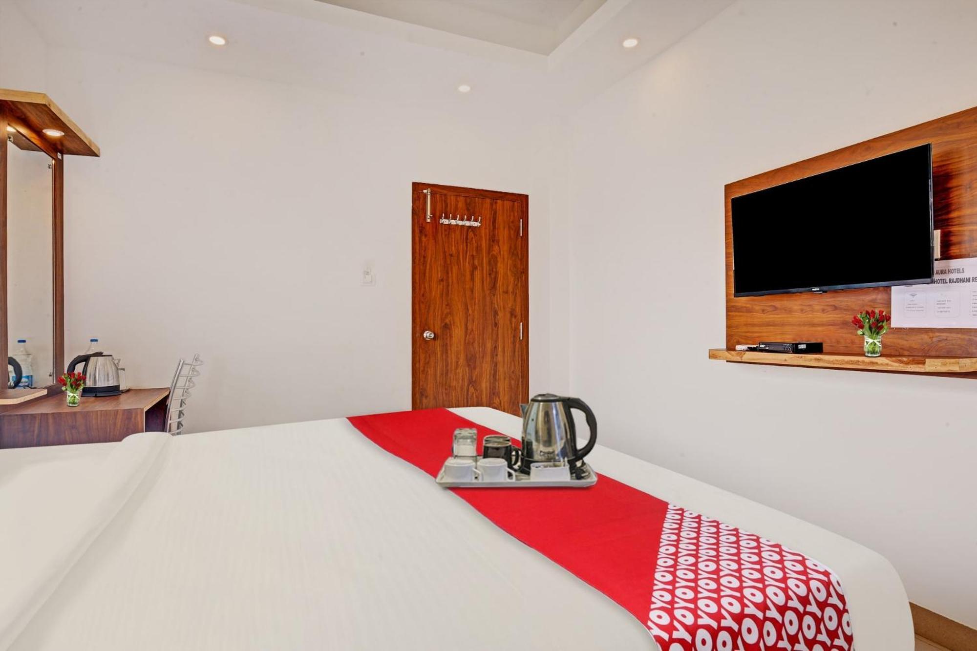 Super Oyo Hotel O Aura Hotel Rajdhani Residency รานจี ภายนอก รูปภาพ